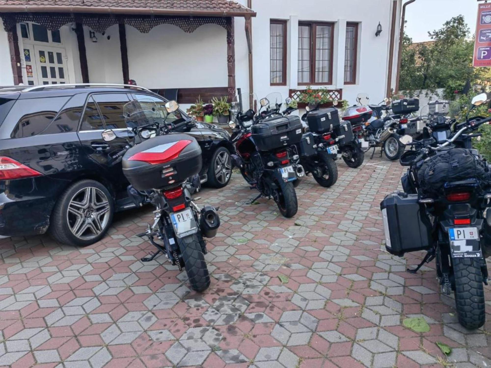 Pensiunea Millenium Sibiu With Parking - Motorcycle Friendly Travel Routes Exteriör bild