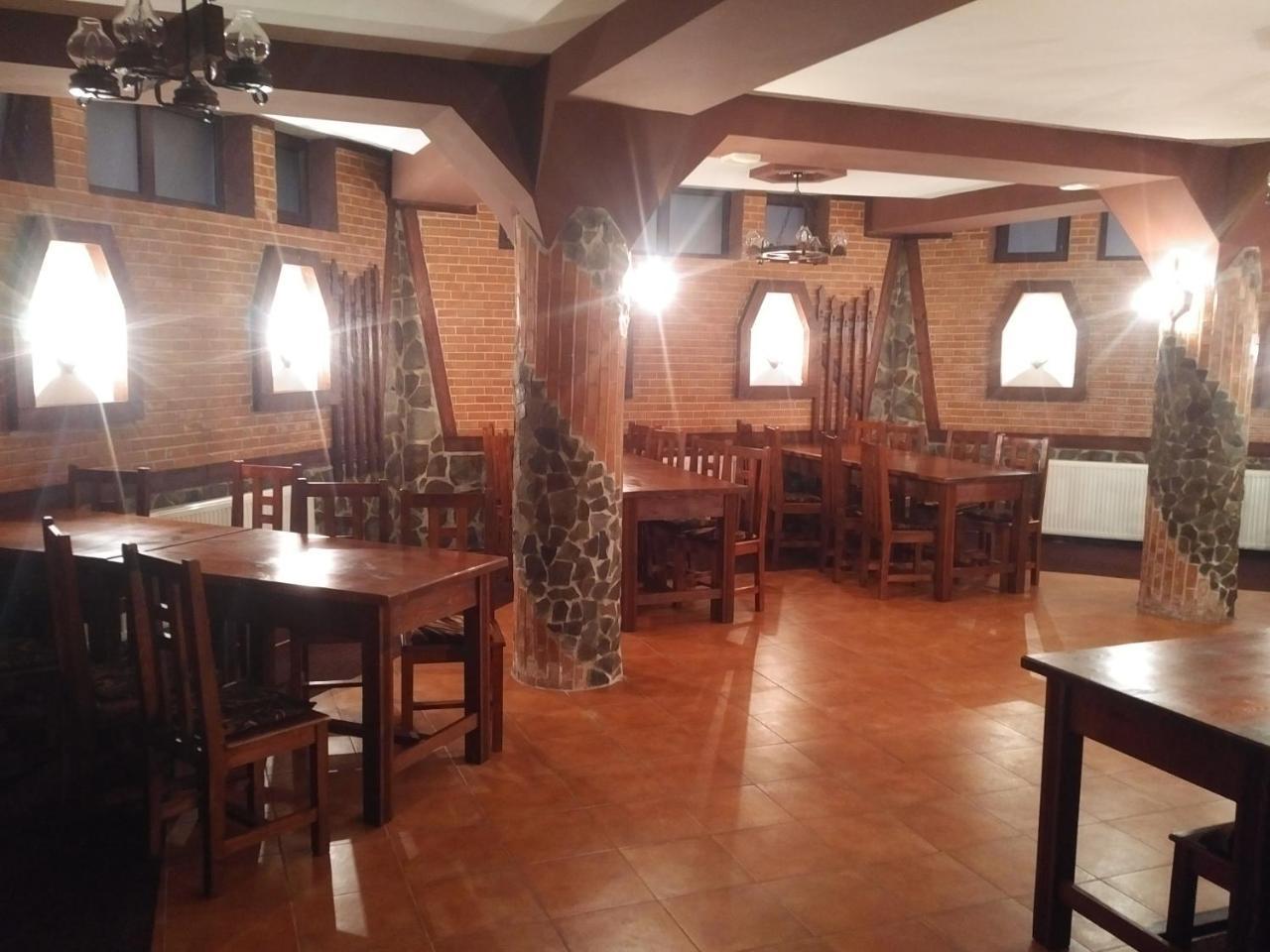 Pensiunea Millenium Sibiu With Parking - Motorcycle Friendly Travel Routes Exteriör bild